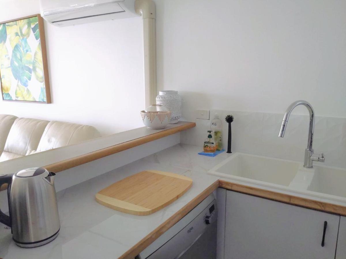 Large Surfers Paradise Apartment With Fantastic Views Gold Coast Exterior photo